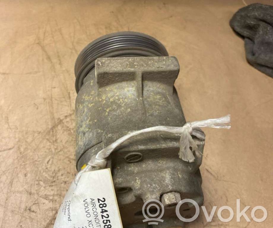 Volvo XC70 Kompresor / Sprężarka klimatyzacji A/C 