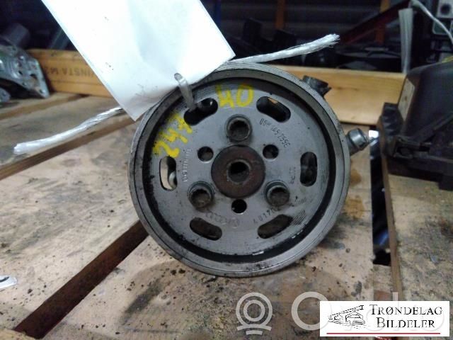 Audi A4 S4 B8 8K Power steering pump 