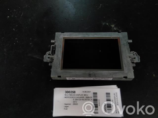Mercedes-Benz E W212 Controllo multimediale autoradio 