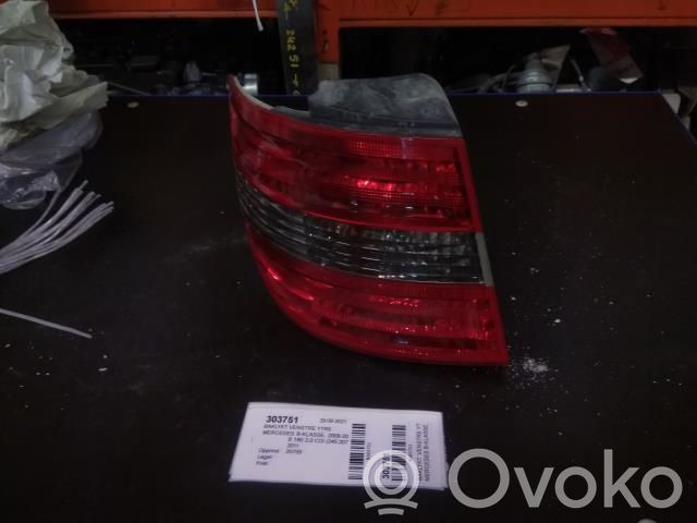 Mercedes-Benz B W245 Lampă spate în caroserie 