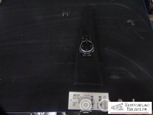 BMW 3 F30 F35 F31 Panel / Radioodtwarzacz CD/DVD/GPS 
