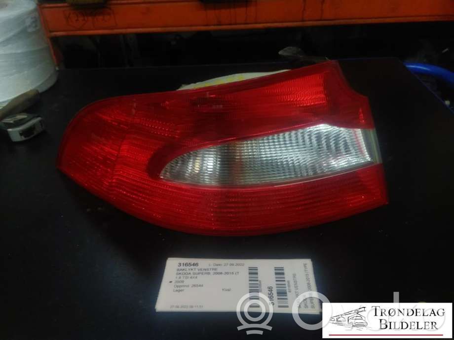 Skoda Superb B6 (3T) Lampă spate în caroserie 