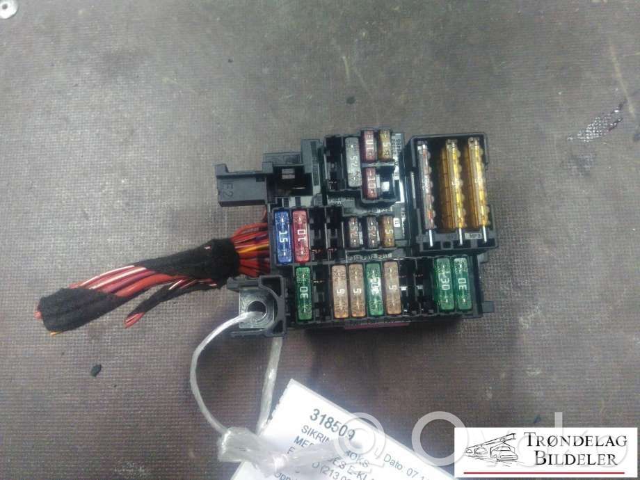Mercedes-Benz E W213 Set scatola dei fusibili 