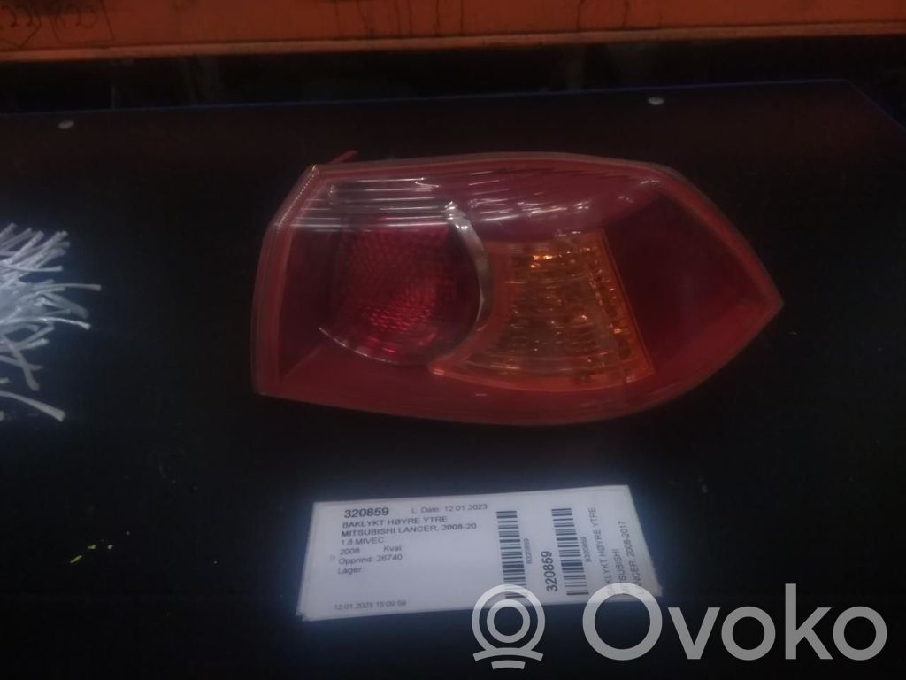 Mitsubishi Lancer VIII Lampa tylna 
