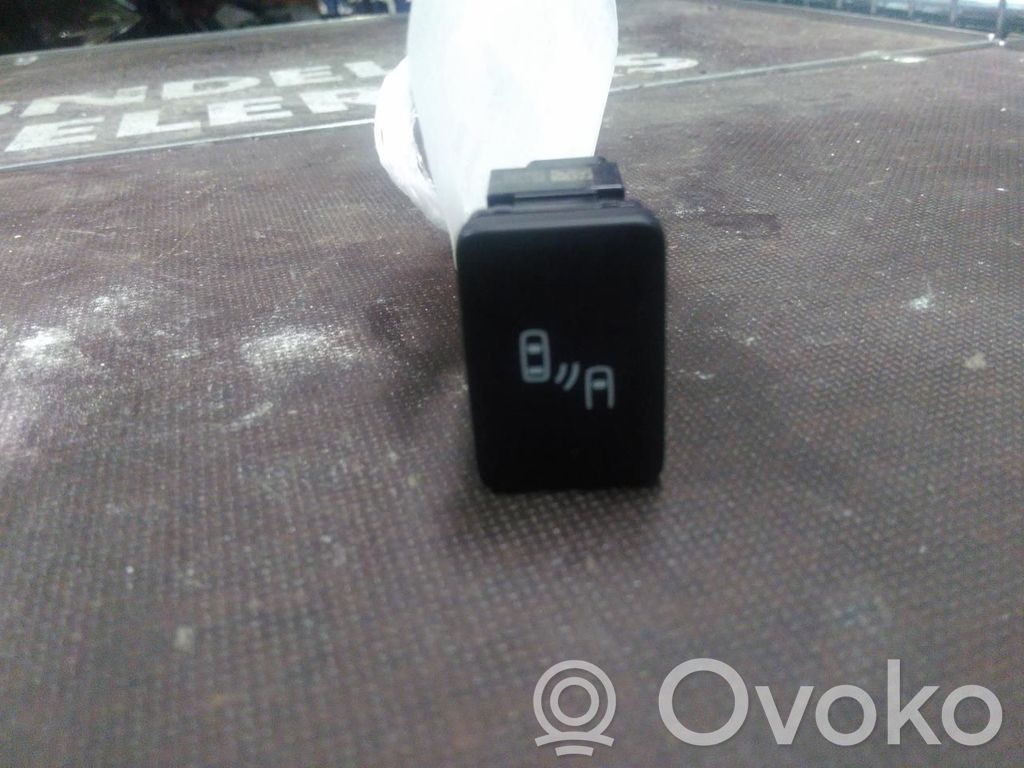 Mitsubishi Outlander Otros interruptores/perillas/selectores 