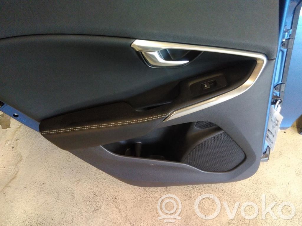 Volvo V40 Rivestimento del pannello della portiera anteriore 