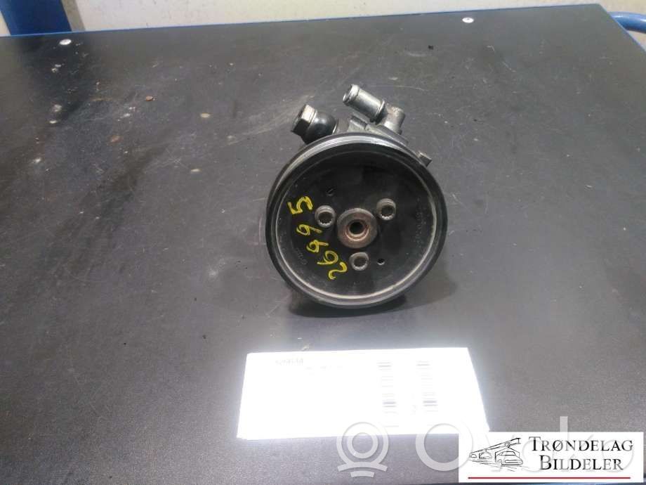 Audi A6 S6 C6 4F Ohjaustehostimen pumppu 