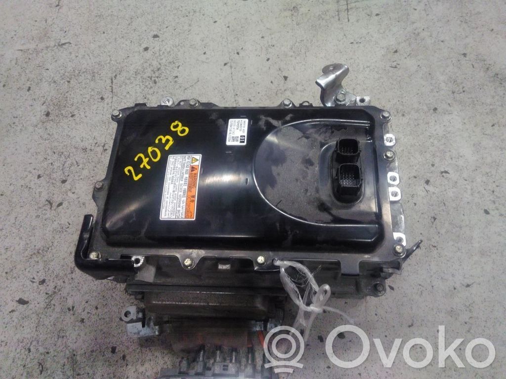 Toyota C-HR I Convertitore di tensione inverter