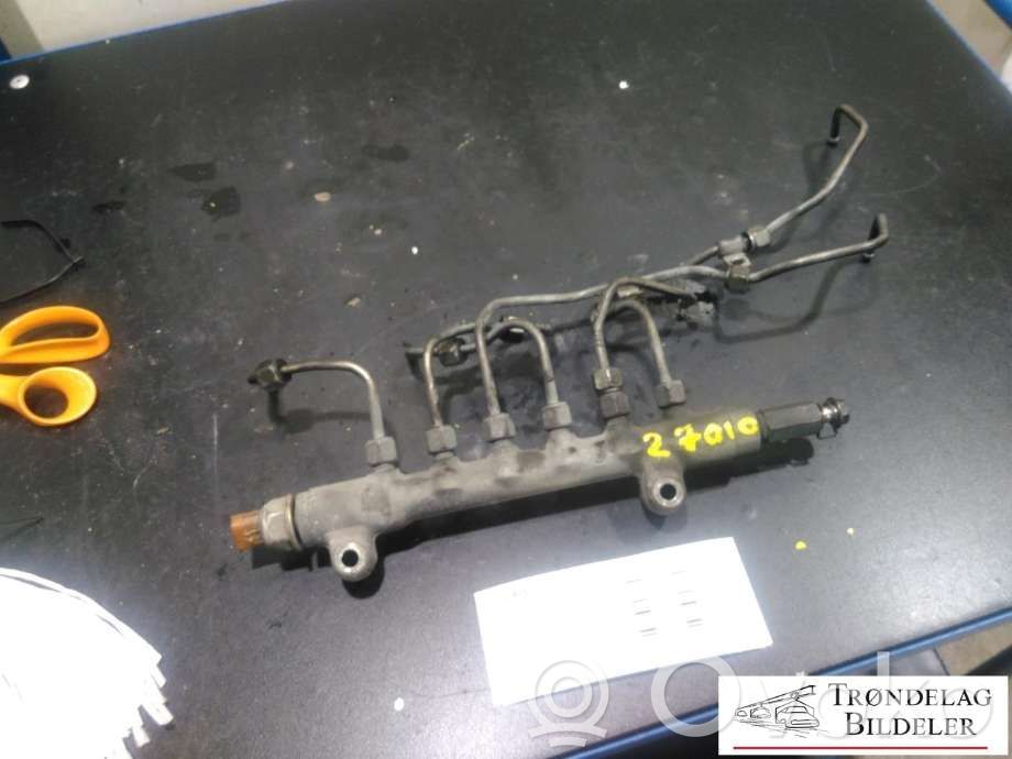 Mitsubishi Outlander Polttoaineen jakaja 