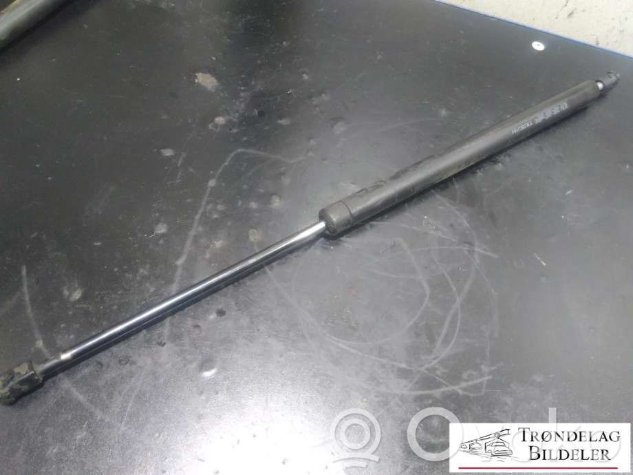 Volkswagen Transporter - Caravelle T4 Tailgate/trunk strut/damper 