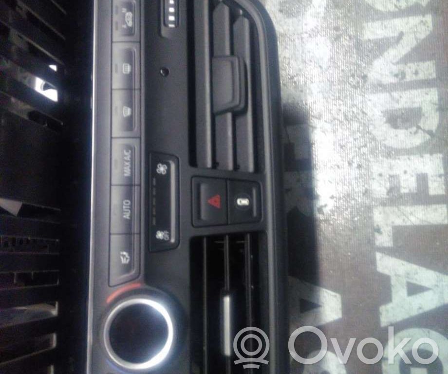 BMW i3 Climate control/heater control trim 
