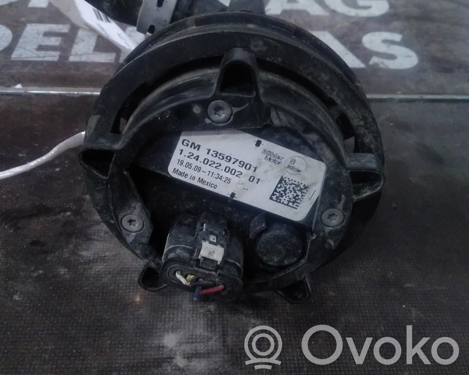 Webasto pompe de circulation d'eau   13597901,13597901