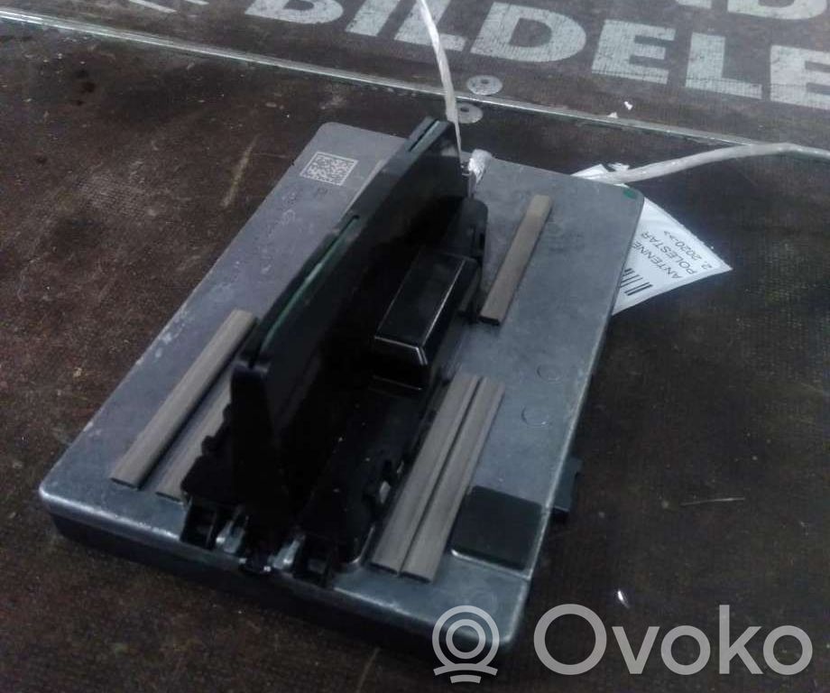 GPS-pystyantenni   32364058,32319771,36003394,32319771,32364058,36003394