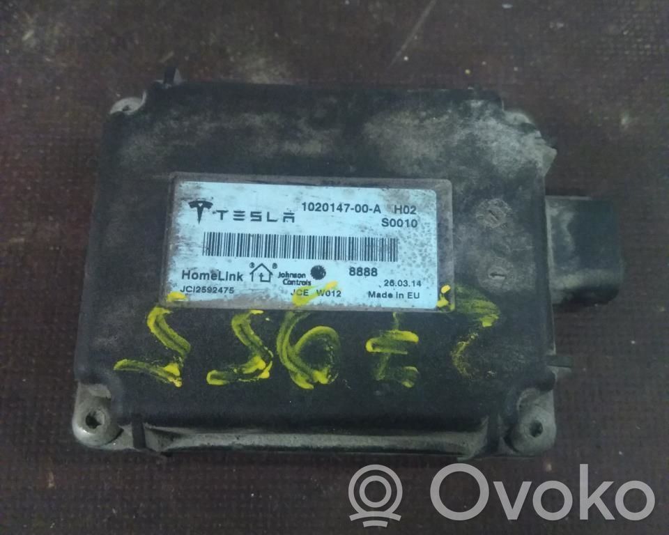 Tesla Model S Distronikas 