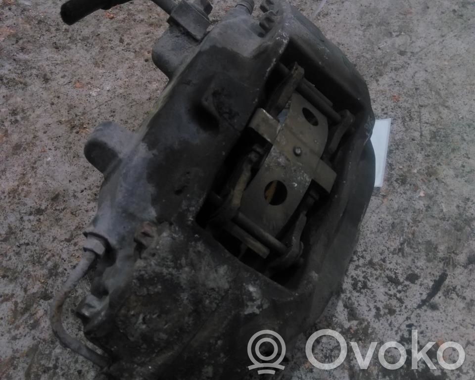 Tesla Model S Etujarrusatula 