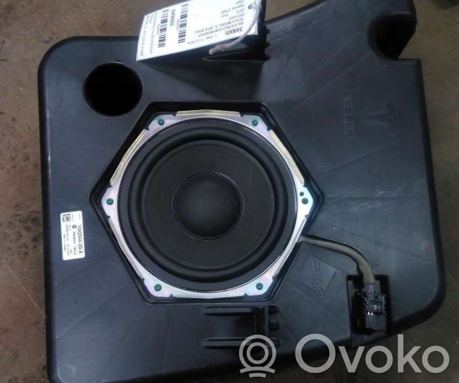 Tesla Model S Altavoz subwoofer 