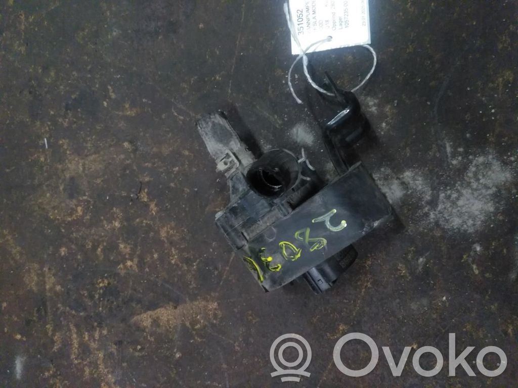 Tesla Model S Pompe de circulation d'eau 