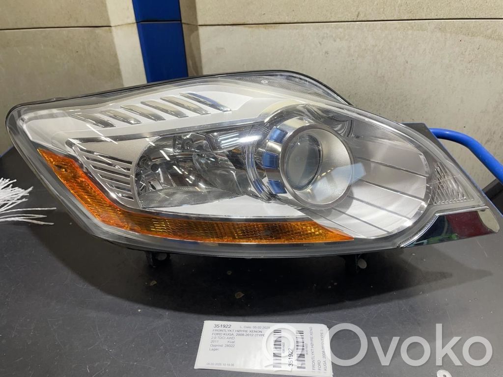 Ford Kuga I Scheinwerfer 