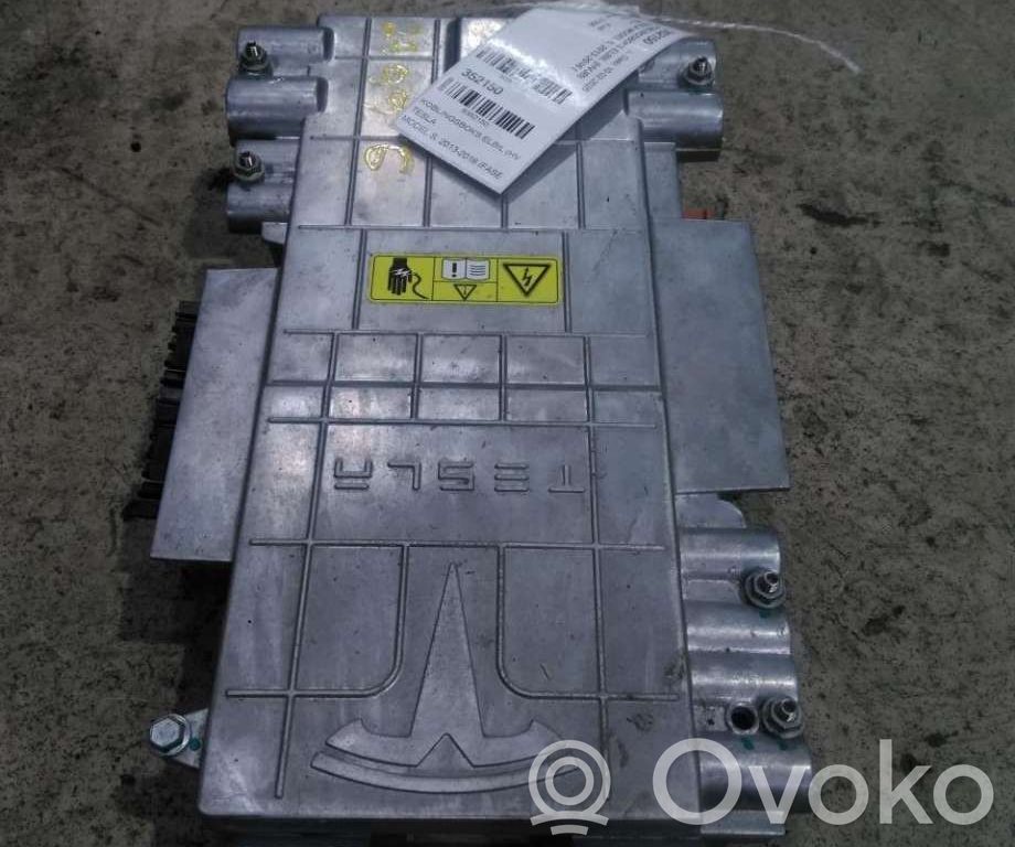 Tesla Model S Boîte de jonction haute tension 
