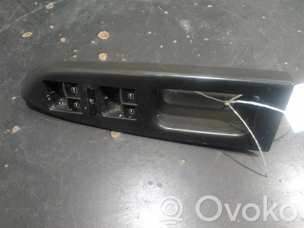 Volkswagen Touran II Interruttore di controllo dell’alzacristalli elettrico 