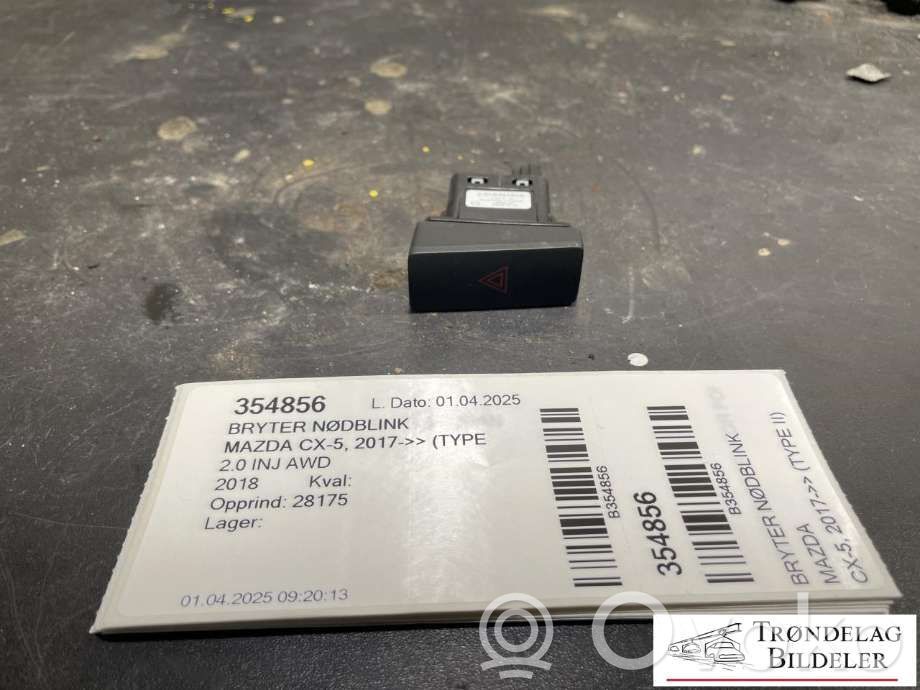 Mazda CX-5 II Hazard light switch 