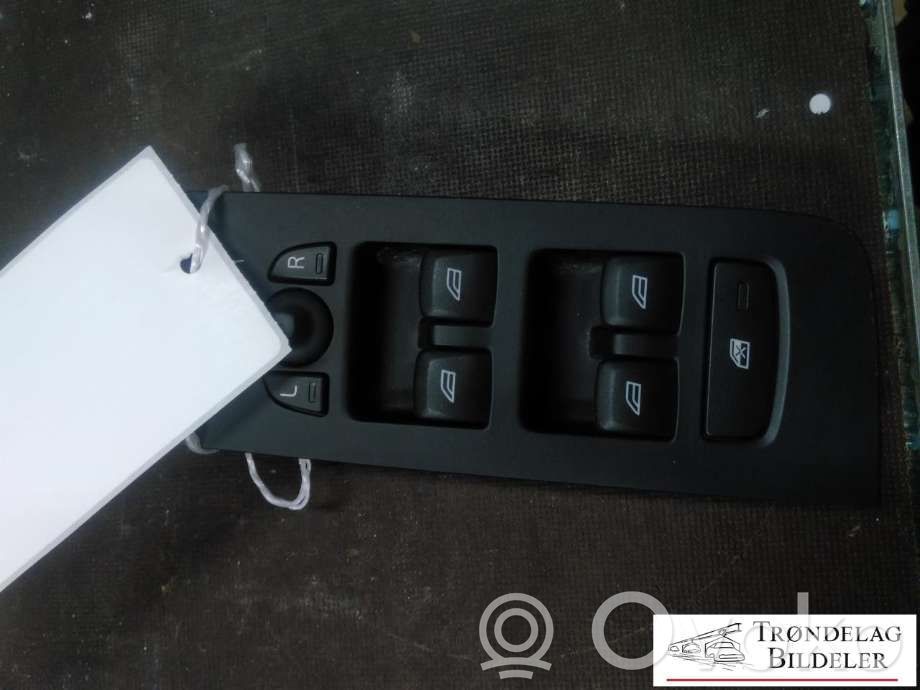 Volvo V40 Electric window control switch 