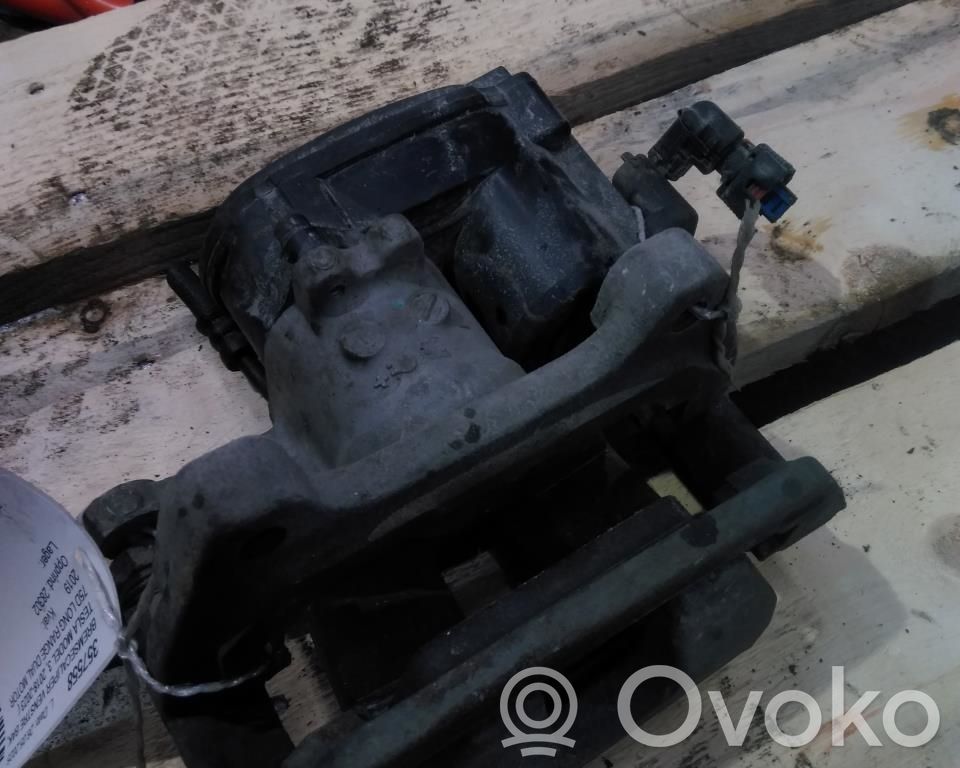 Tesla Model 3 Takajarrusatula 