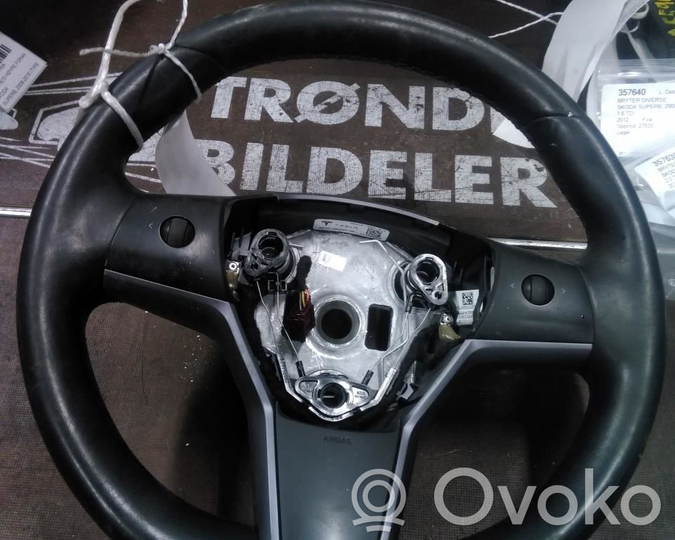 Tesla Model 3 Steering wheel 