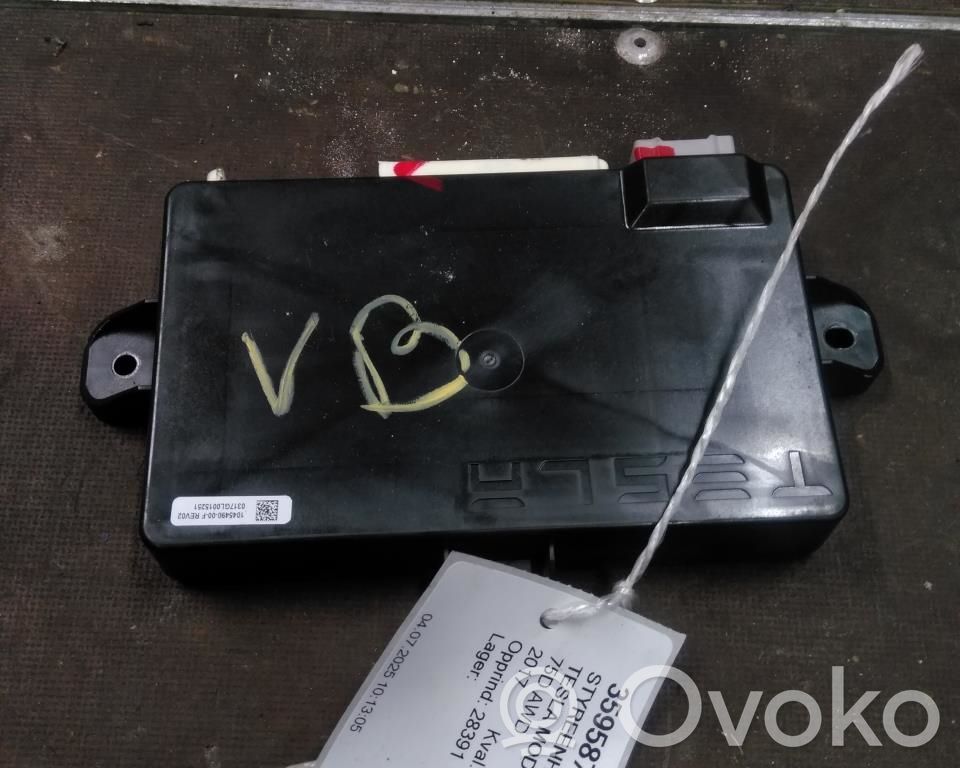 Tesla Model X Unidad de control/módulo de la puerta 