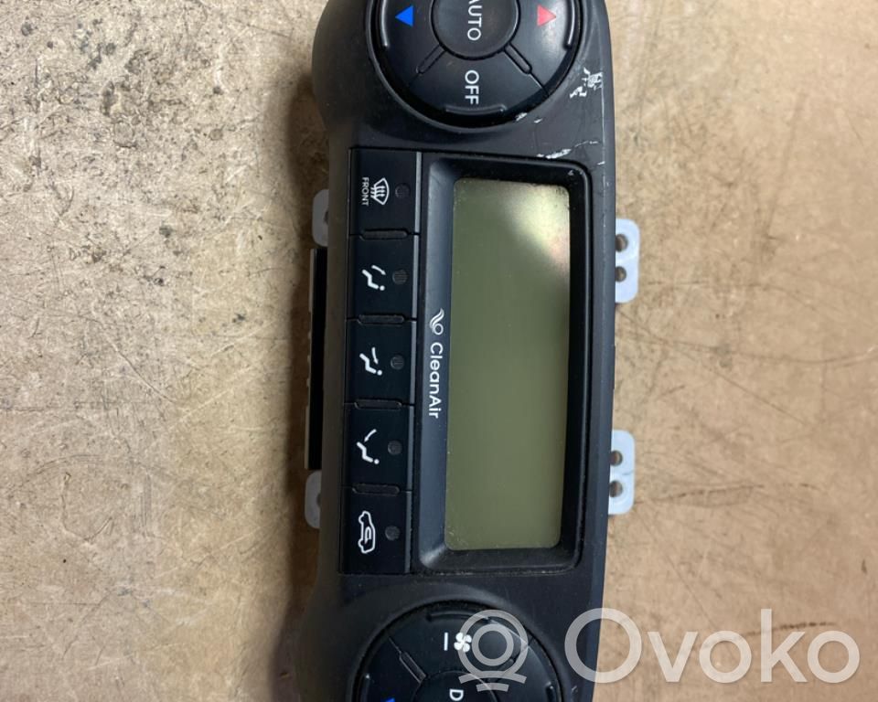 Hyundai ix35 Console centrale, commande chauffage/clim 