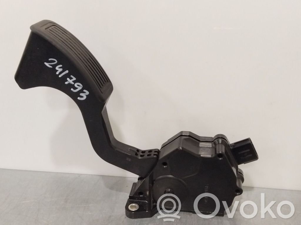 Lexus CT 200H Gaspedal 
