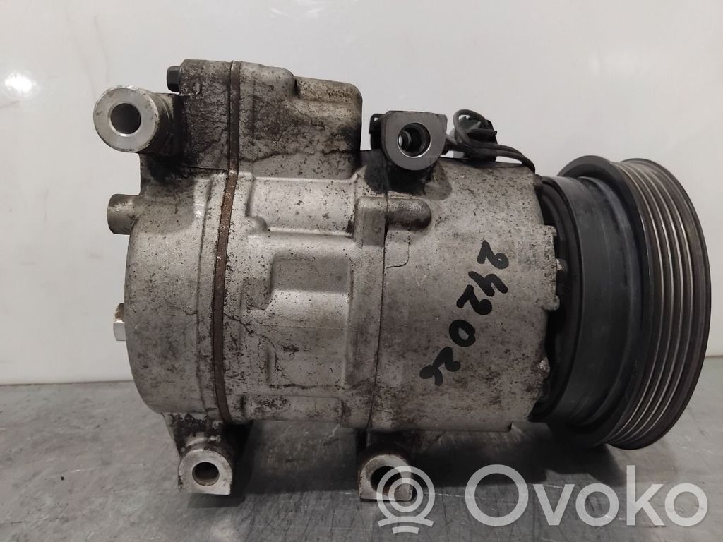 Ilmastointilaitteen kompressorin pumppu (A/C)   977012H240,F500AN8CA03,977012H240,F500AN8CA03