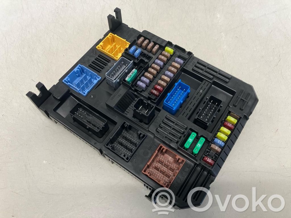 Opel Combo E Set cutie siguranțe 