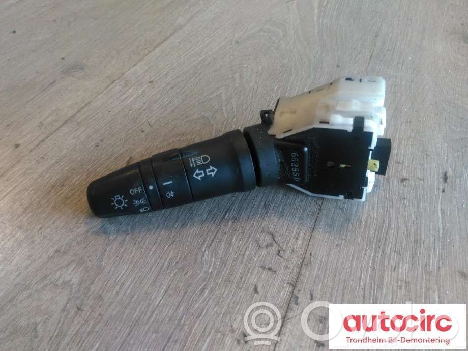 Nissan Note (E11) Other switches/knobs/shifts 