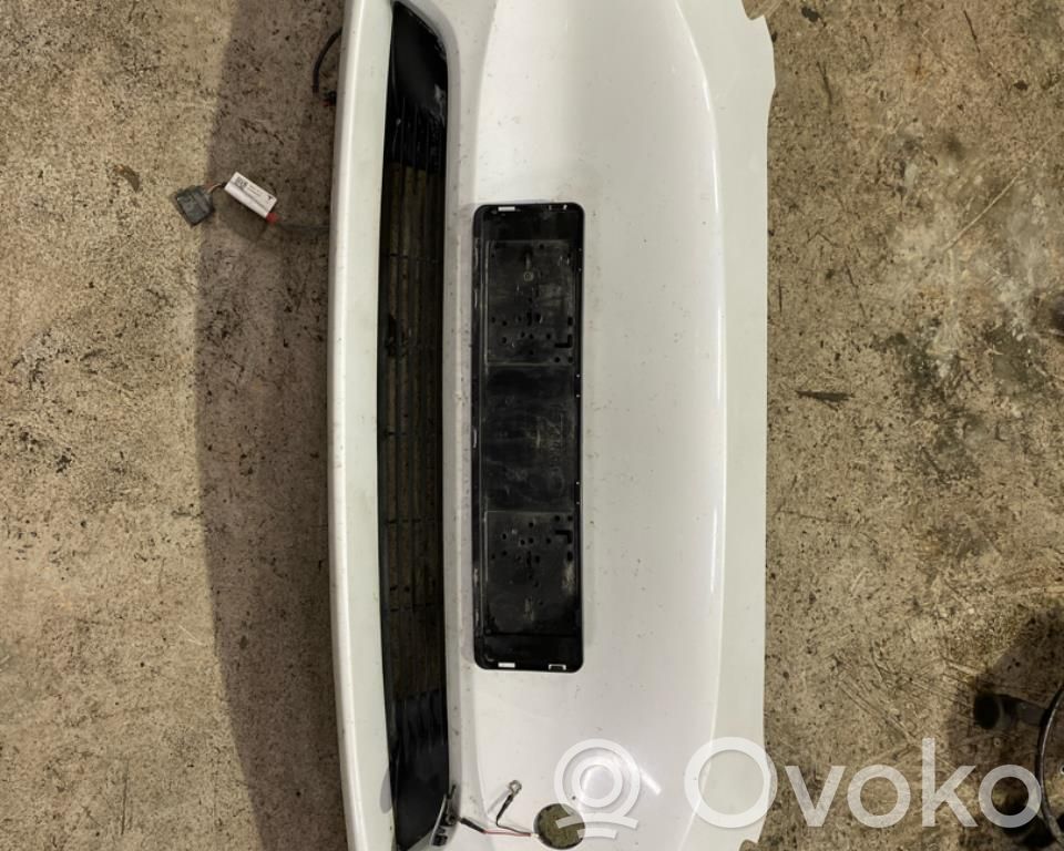 Tesla Model Y Priekinis bamperis 
