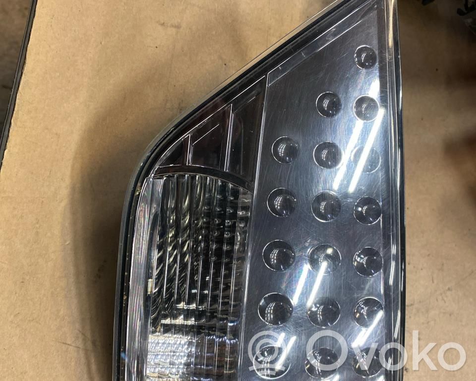 Mitsubishi Outlander Galinis žibintas kėbule 