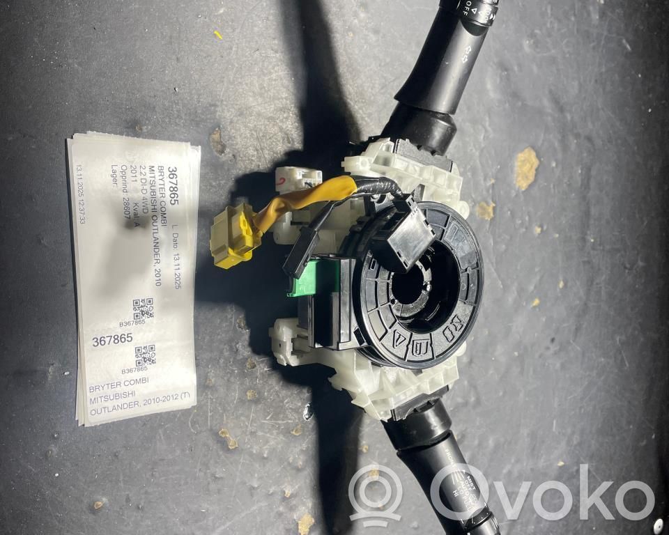 Mitsubishi Outlander Interruptor de control multifunción 