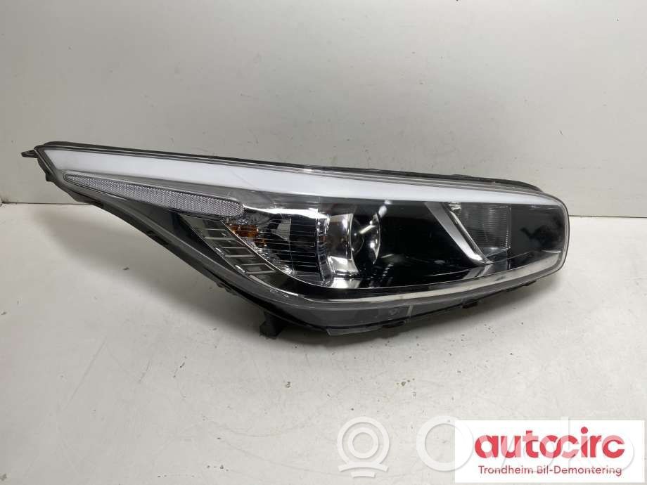 KIA Ceed Headlight/headlamp 