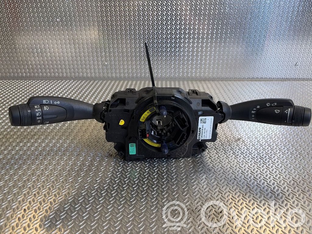 Multifunctional control switch/knob   32434489,32434489