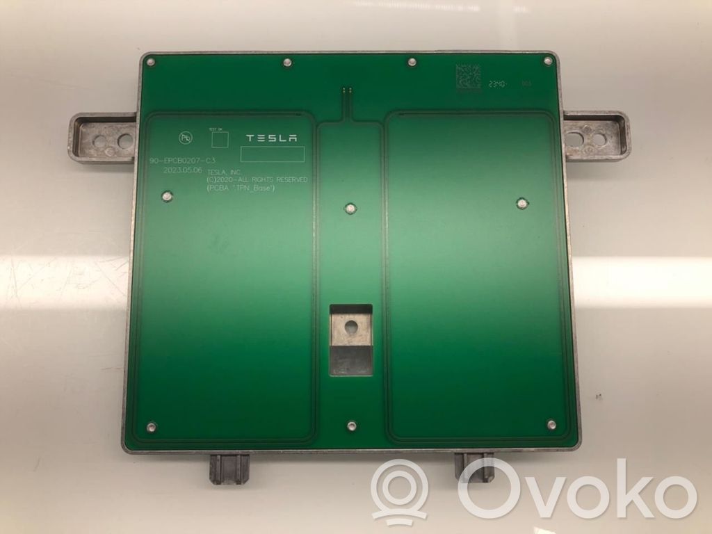 Tesla Model 3 Wireless charging module 