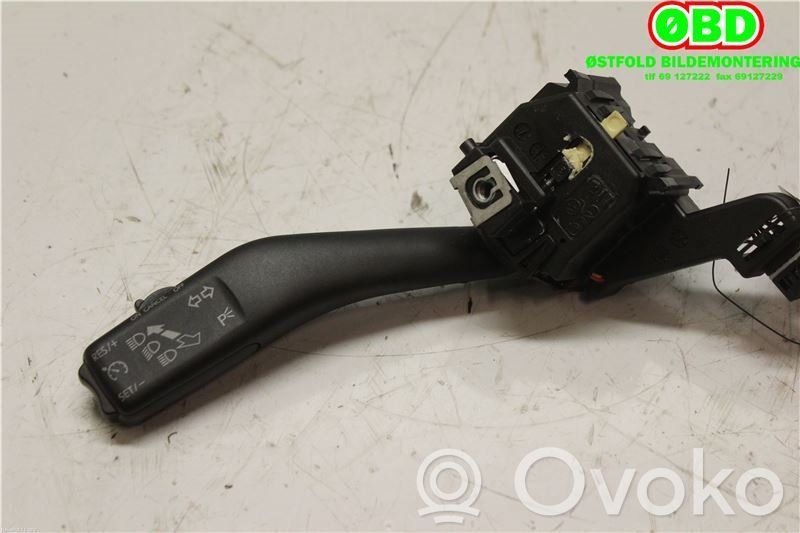 Skoda Yeti (5L) Autres commutateurs / boutons / leviers