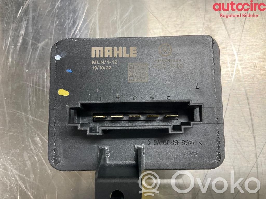 Opel Corsa F Lämpöpuhaltimen moottorin vastus