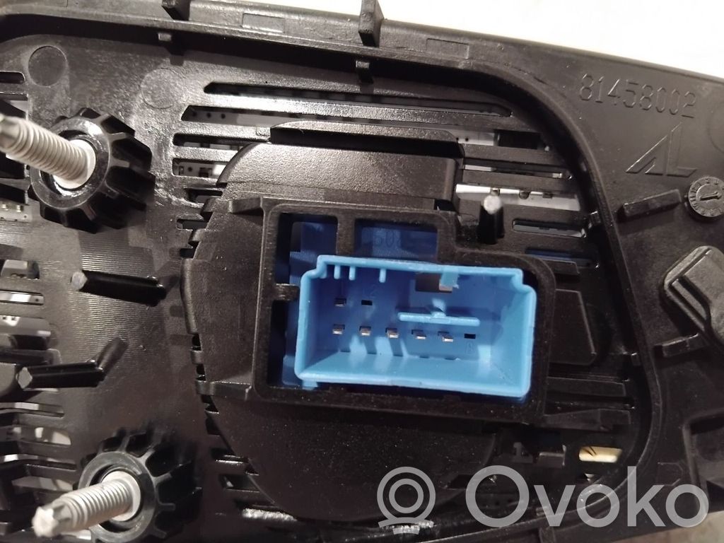 Volkswagen PASSAT B8 Lampă spate în caroserie