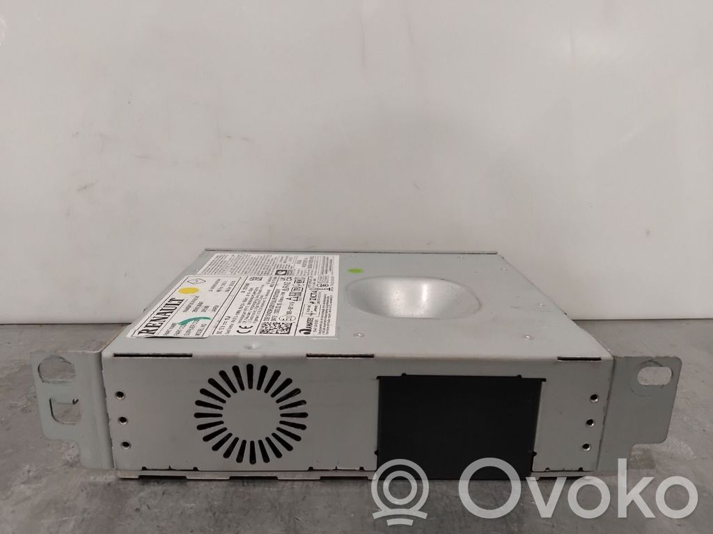 Renault Megane IV Panel / Radioodtwarzacz CD/DVD/GPS 
