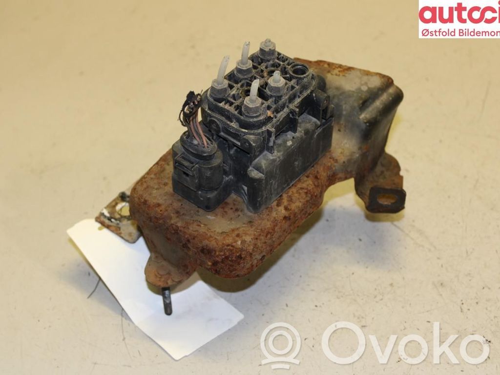 Mercedes-Benz ML W164 Compresor/pompă suspensie pneumatică