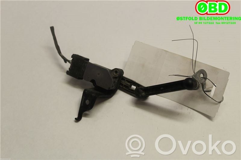 BMW 2 F22 F23 Sensore di livello di altezza della sospensione pneumatica anteriore (usato)
