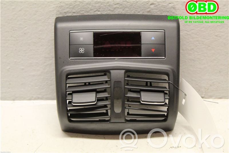 Mercedes-Benz E W212 Mascherina climatizzatore/regolatore riscaldamento