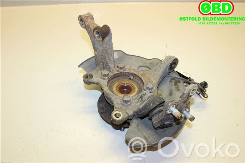Toyota RAV 4 (XA40) Fuso a snodo con mozzo ruota anteriore