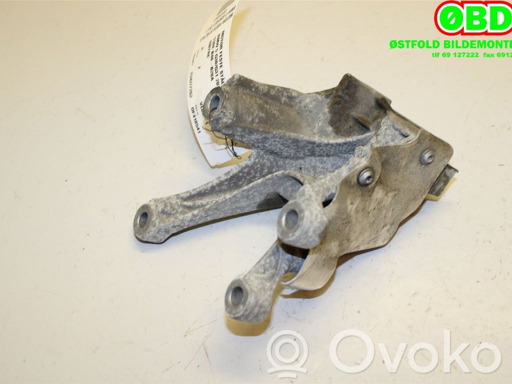 BMW 5 G30 G31 G38 Suport tampon motor 