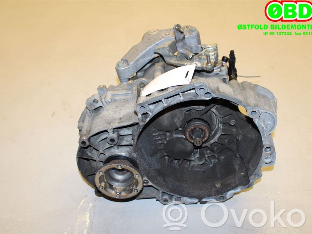 Volkswagen PASSAT B6 Cutie viteze manuală cu 6 trepte 